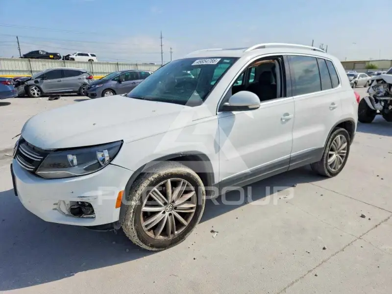 2015 Volkswagen Tiguan photo