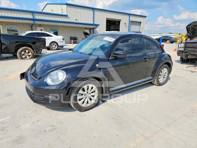 2015 Volkswagen BEETLE фото