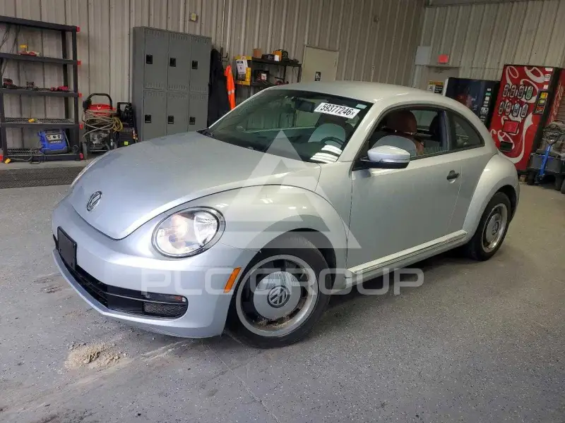 2015 Volkswagen BEETLE фото