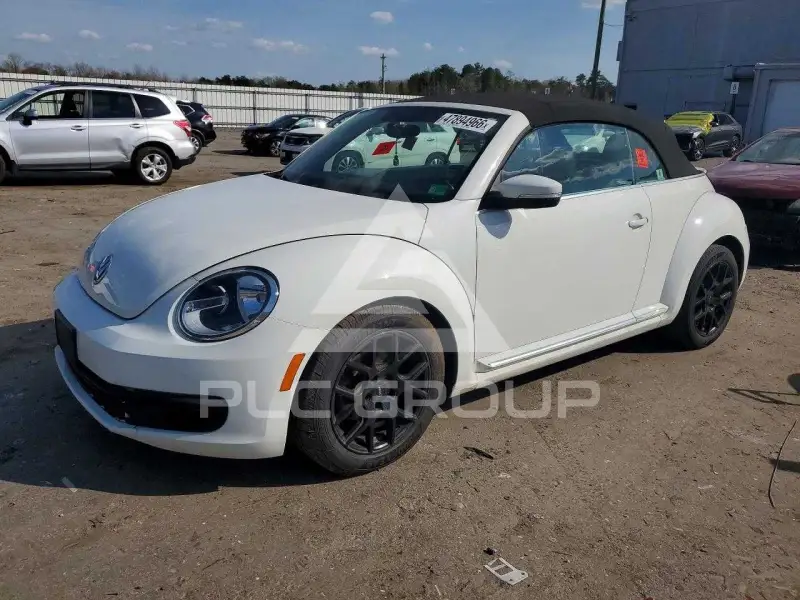 2015 Volkswagen BEETLE photo