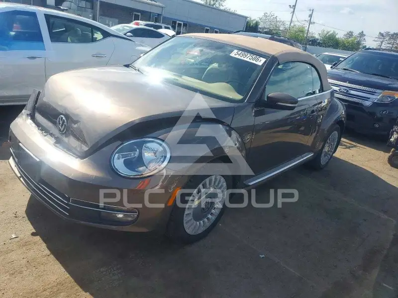 2015 Volkswagen BEETLE фото