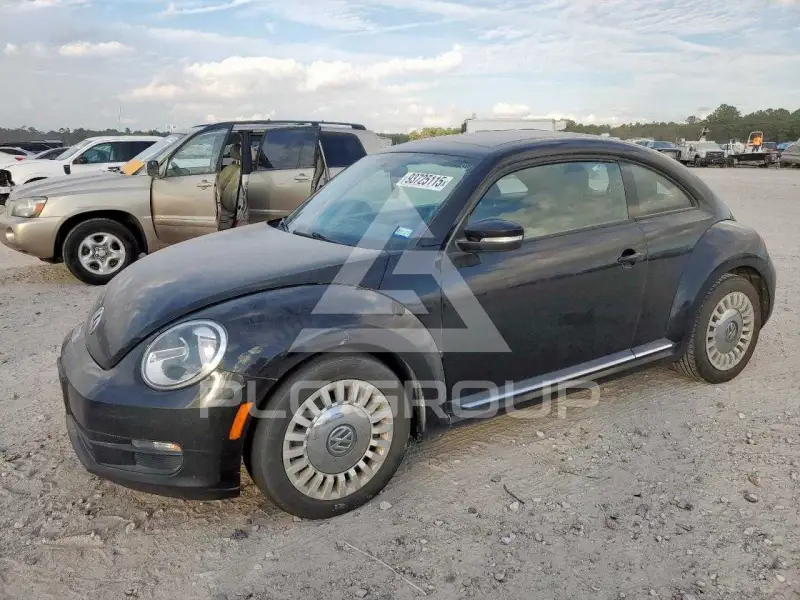 2015 Volkswagen BEETLE фото