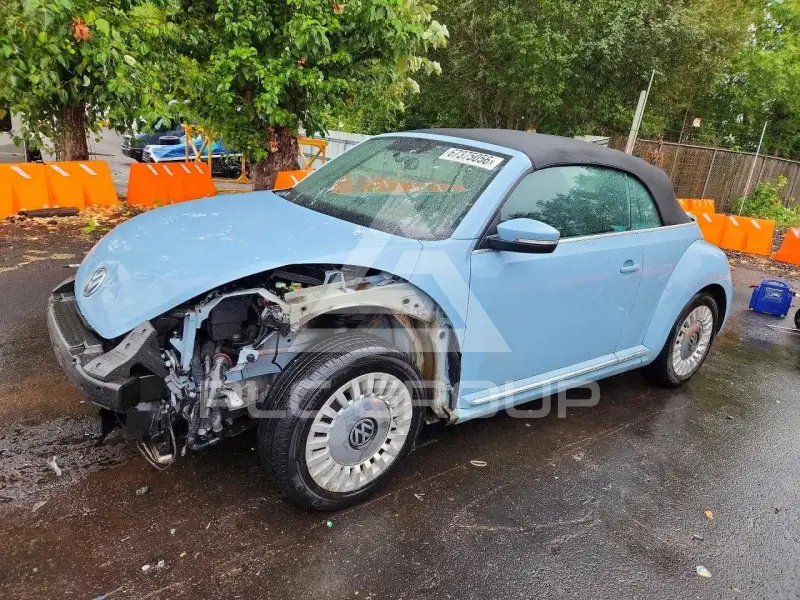 2015 Volkswagen BEETLE фото