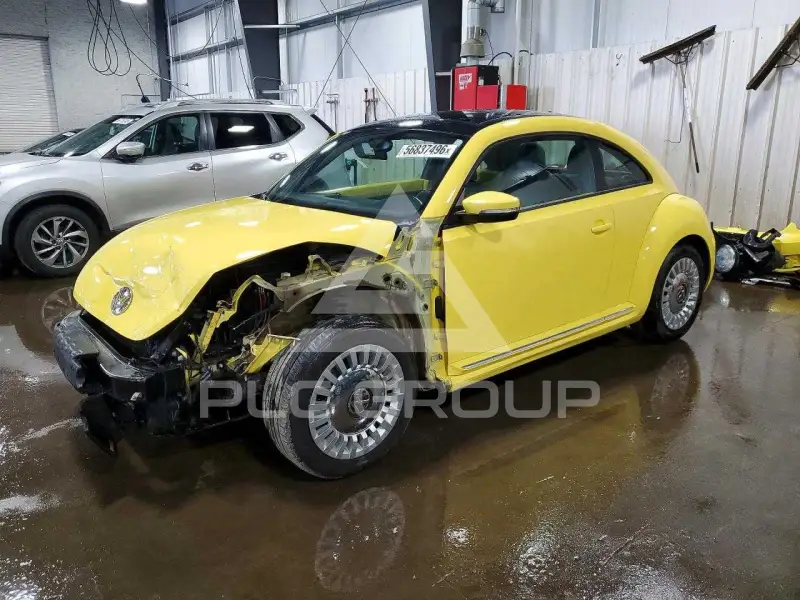 2015 Volkswagen BEETLE фото