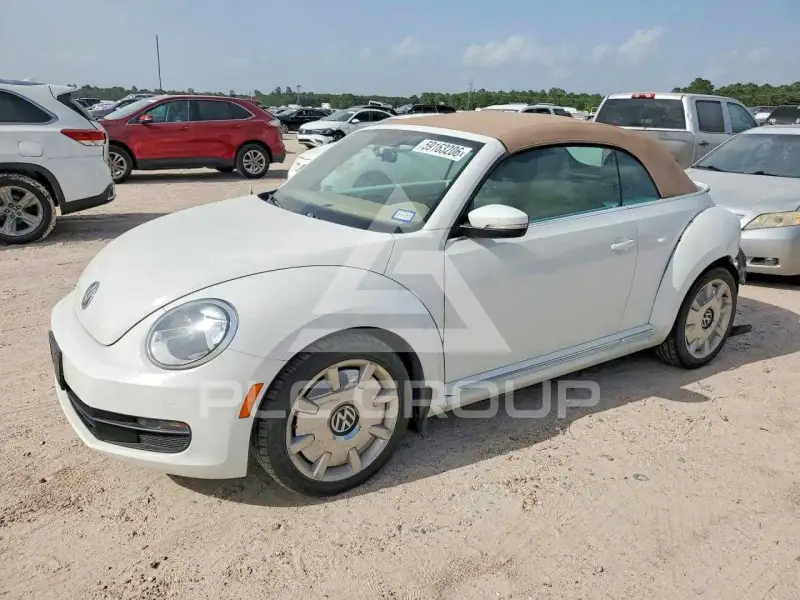 2015 Volkswagen BEETLE photo