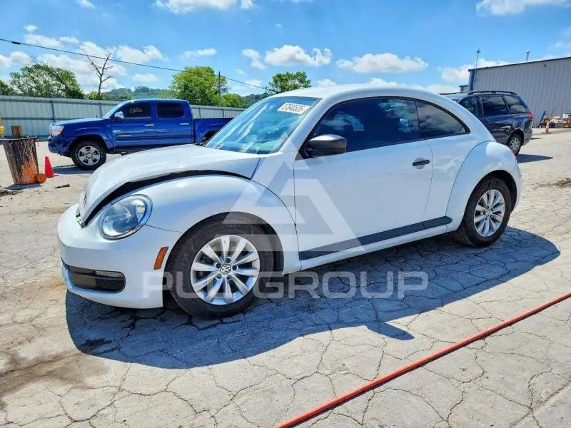 2015 Volkswagen BEETLE фото