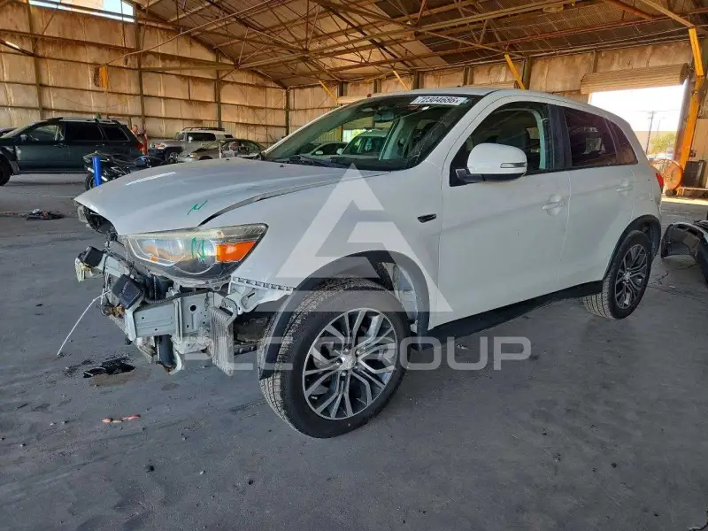 2016 Mitsubishi OUTLANDER фото