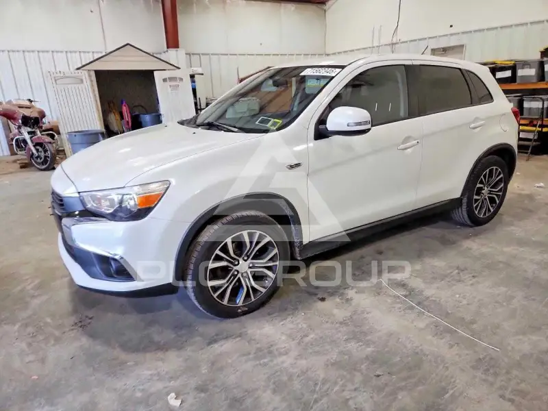 2016 Mitsubishi OUTLANDER фото