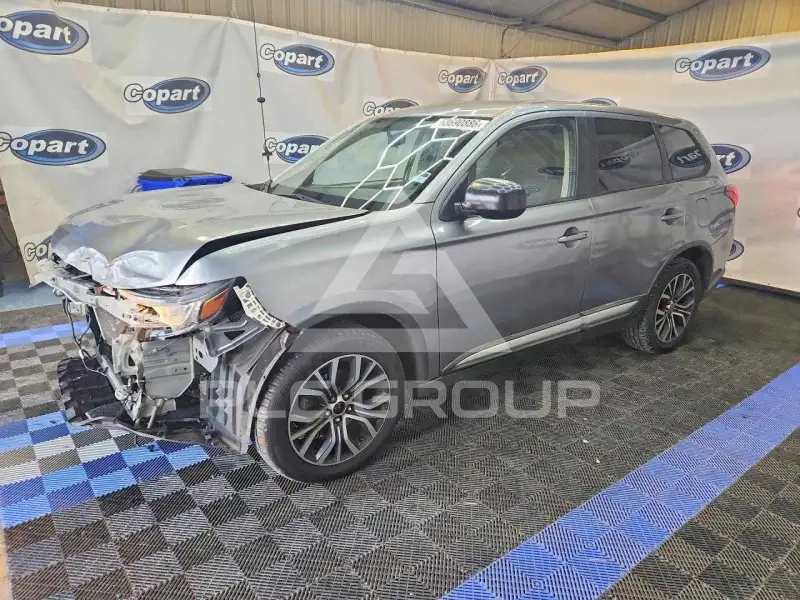2016 Mitsubishi OUTLANDER фото