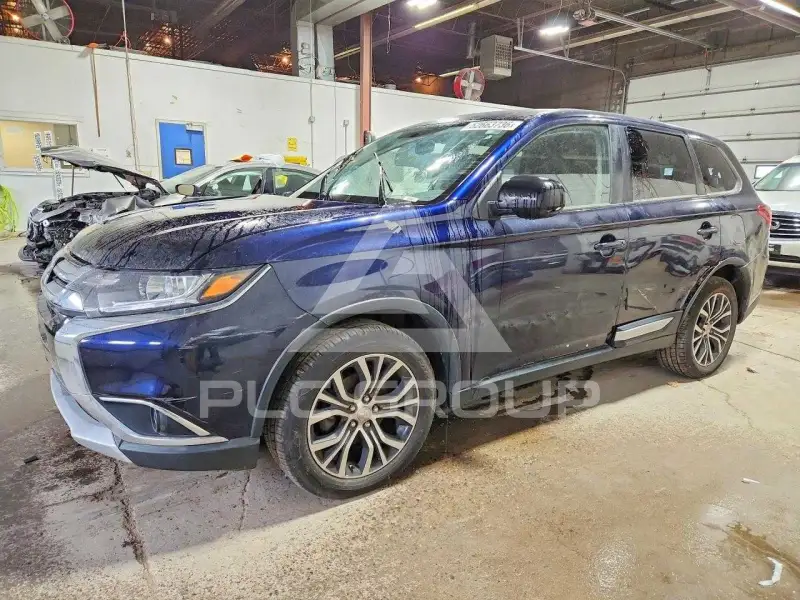 2016 Mitsubishi OUTLANDER фото