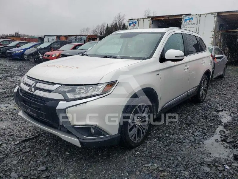 2016 Mitsubishi OUTLANDER фото