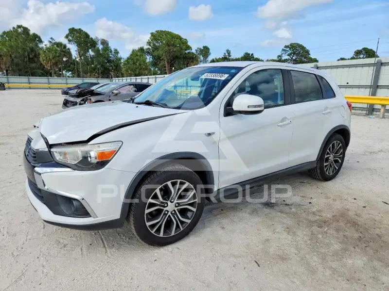 2016 Mitsubishi OUTLANDER photo