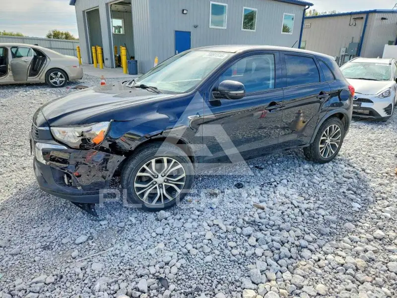 2016 Mitsubishi OUTLANDER фото