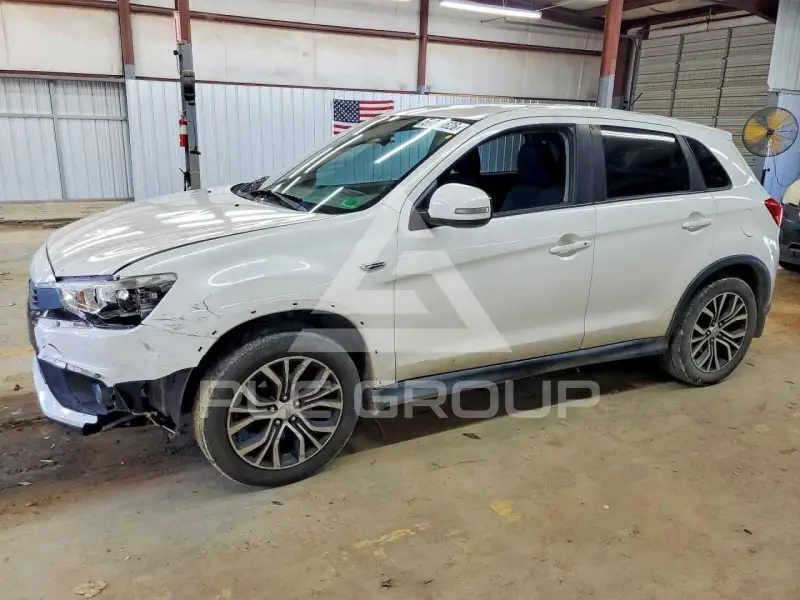 2016 Mitsubishi OUTLANDER photo