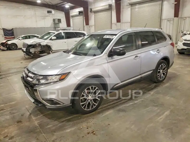 2016 Mitsubishi OUTLANDER photo