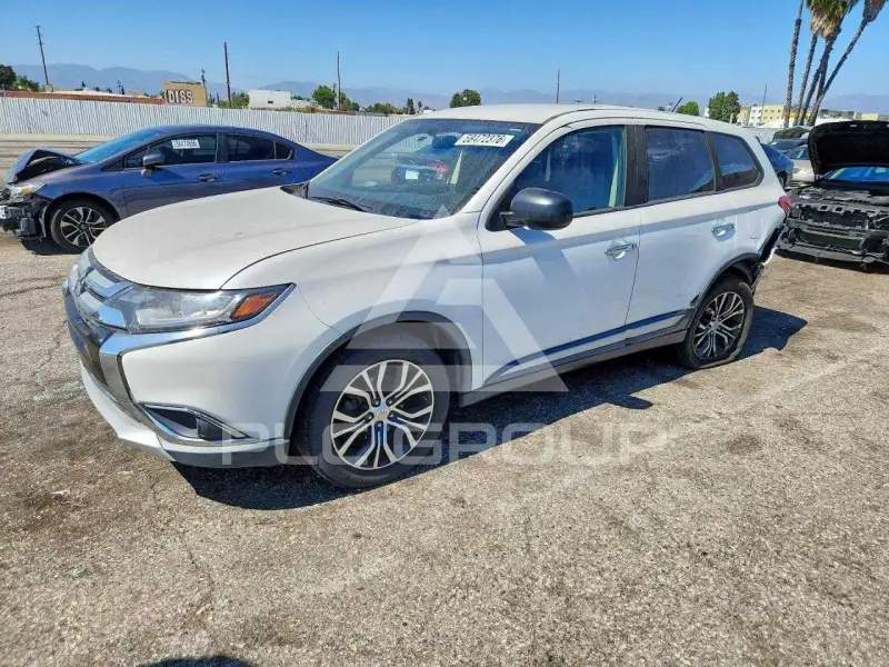 2016 Mitsubishi OUTLANDER фото
