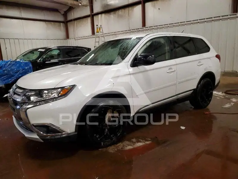 2016 Mitsubishi OUTLANDER photo