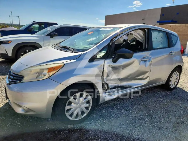 2016 Nissan VERSA photo
