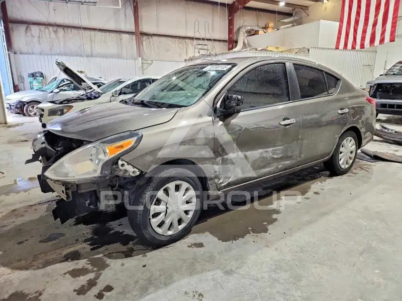 2016 Nissan VERSA фото
