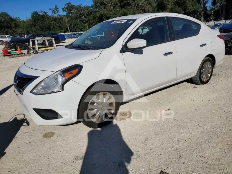 2016 Nissan VERSA фото