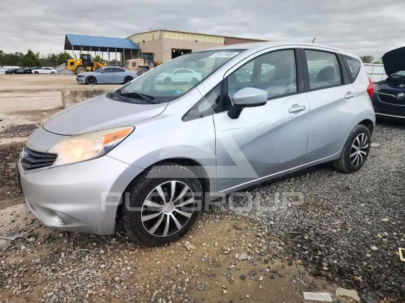2016 Nissan VERSA фото