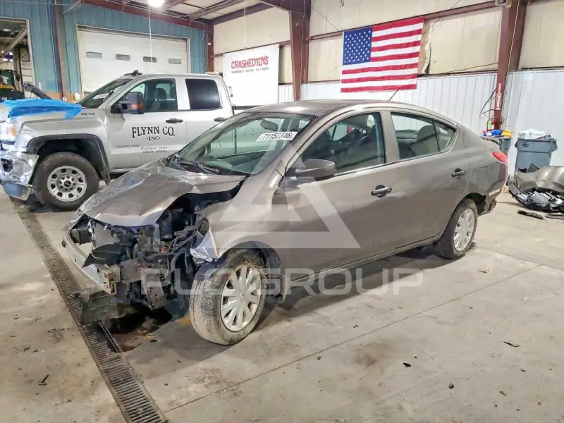 2016 Nissan VERSA фото
