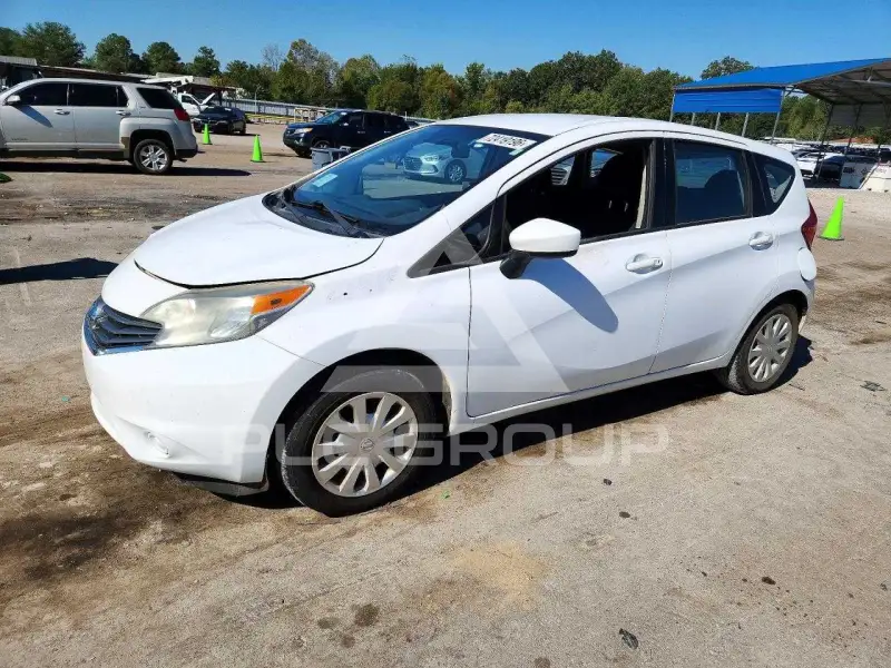 2016 Nissan VERSA фото