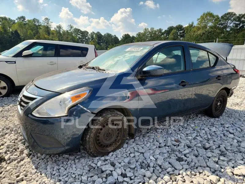 2016 Nissan VERSA photo