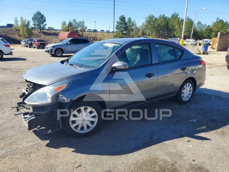 2016 Nissan VERSA фото