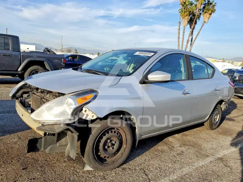 2016 Nissan VERSA фото