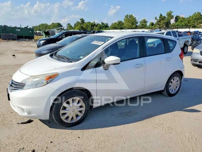 2016 Nissan VERSA фото