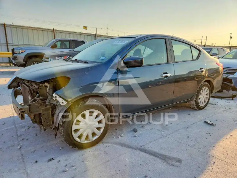 2016 Nissan VERSA фото