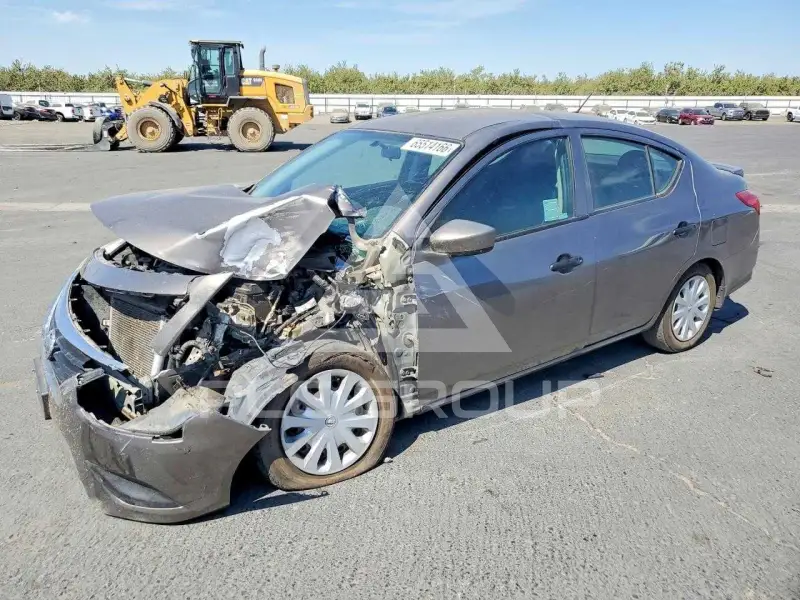 2016 Nissan VERSA фото