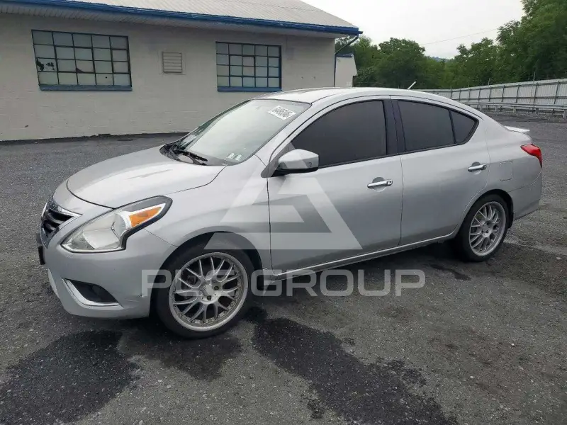 2016 Nissan VERSA фото