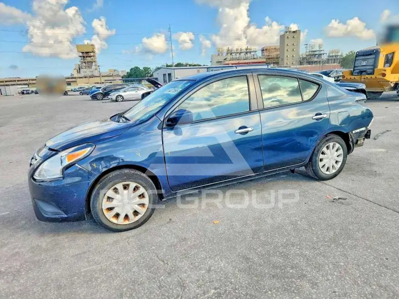 2016 Nissan VERSA фото