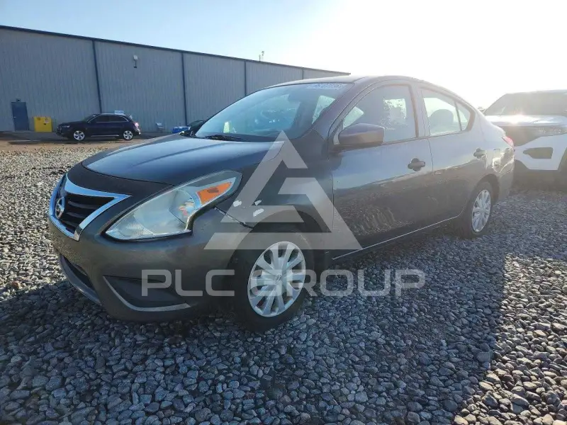 2016 Nissan VERSA фото