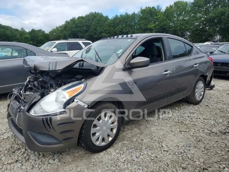 2016 Nissan VERSA фото