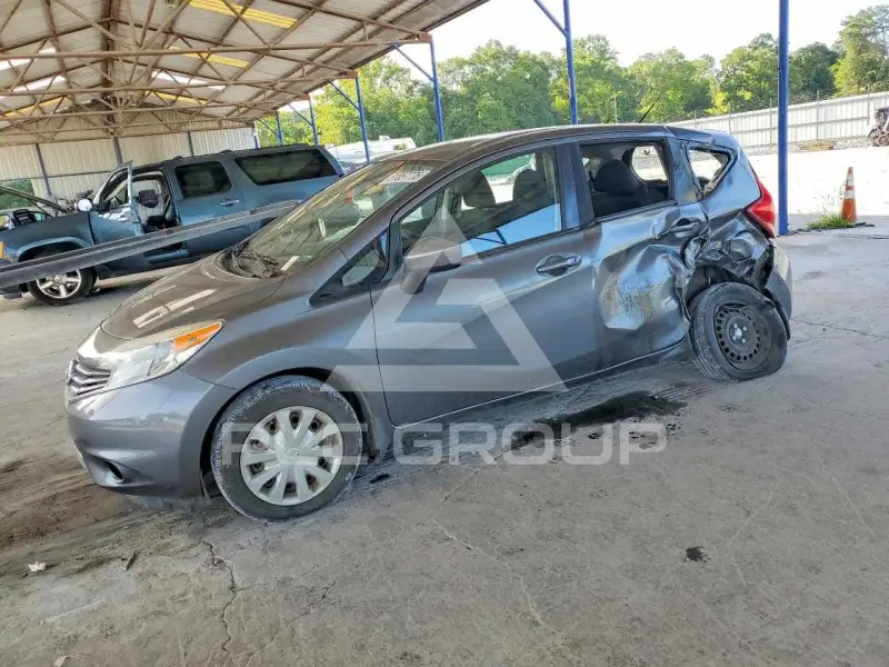 2016 Nissan VERSA photo