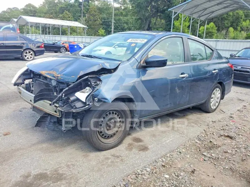2016 Nissan VERSA photo