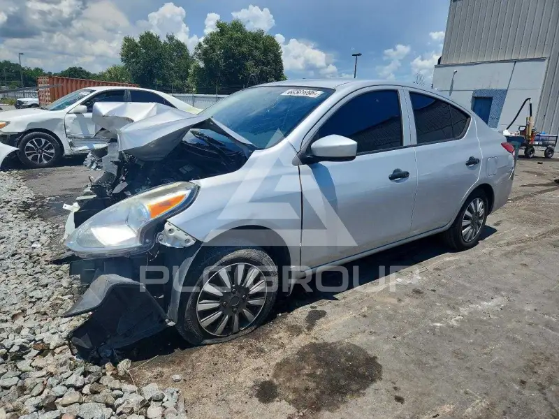 2016 Nissan VERSA фото
