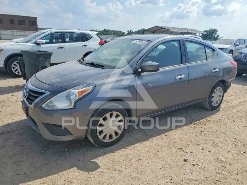 2016 Nissan VERSA фото