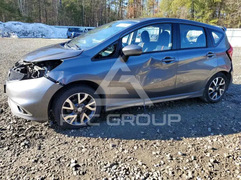 2016 Nissan VERSA photo