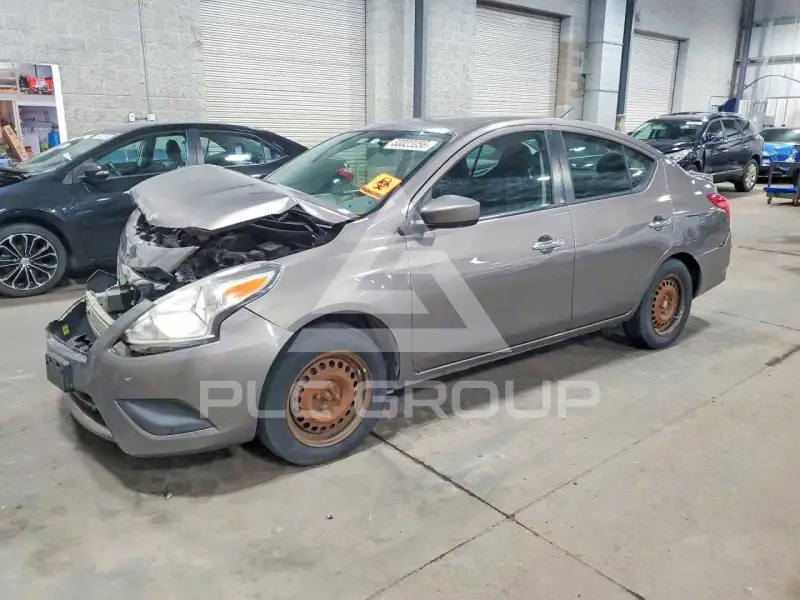 2016 Nissan VERSA фото