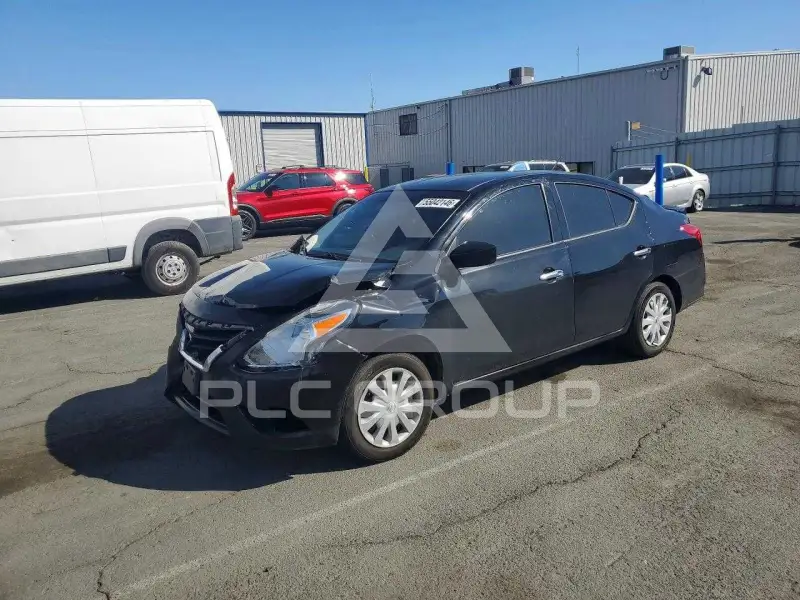 2016 Nissan VERSA фото