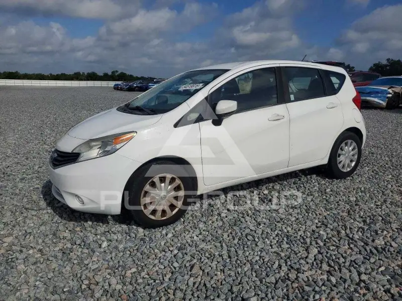 2016 Nissan VERSA photo