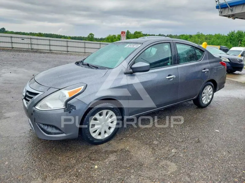 2016 Nissan VERSA фото