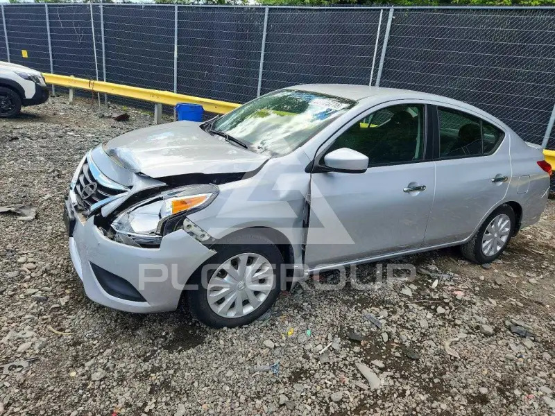2016 Nissan VERSA фото