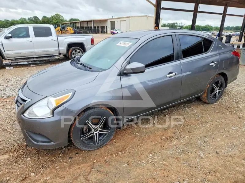 2016 Nissan VERSA фото