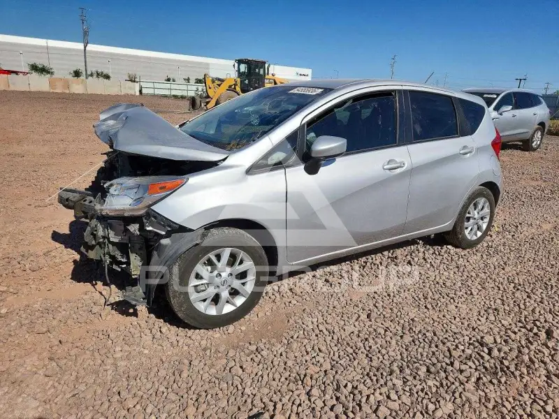2016 Nissan VERSA фото
