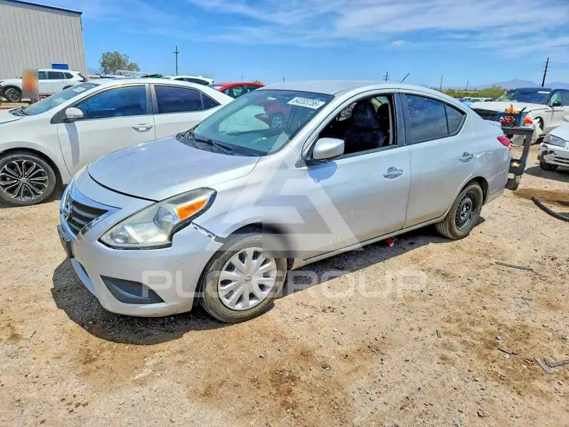 2016 Nissan VERSA фото